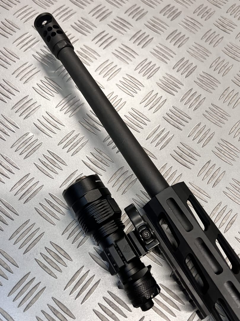 Lampe Torche Tactique Nitecore TM9K Tactique 9800 Lumens rechargeable USB-C