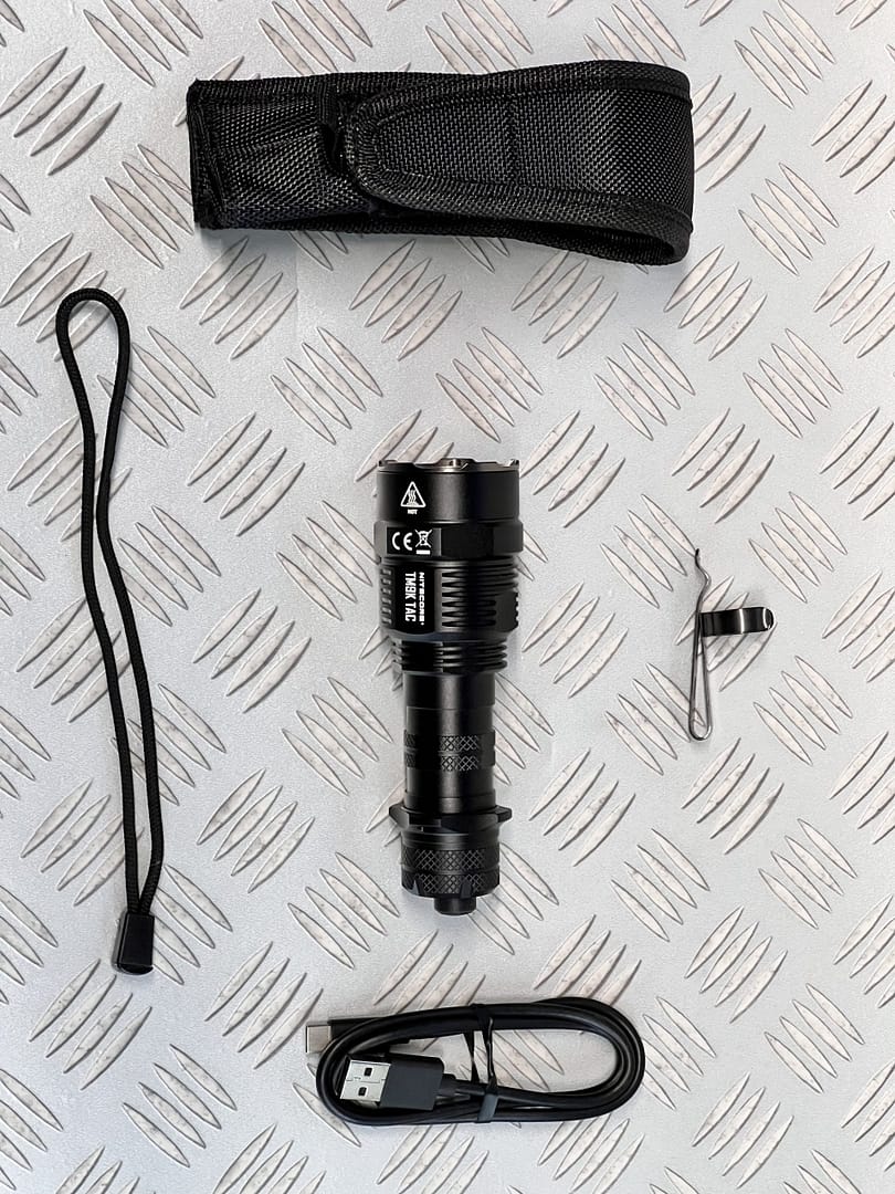 Lampe Torche Tactique Nitecore TM9K Tactique 9800 Lumens rechargeable USB-C