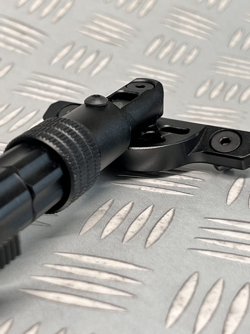 BIPIED À PIEDS INDÉPENDANTS